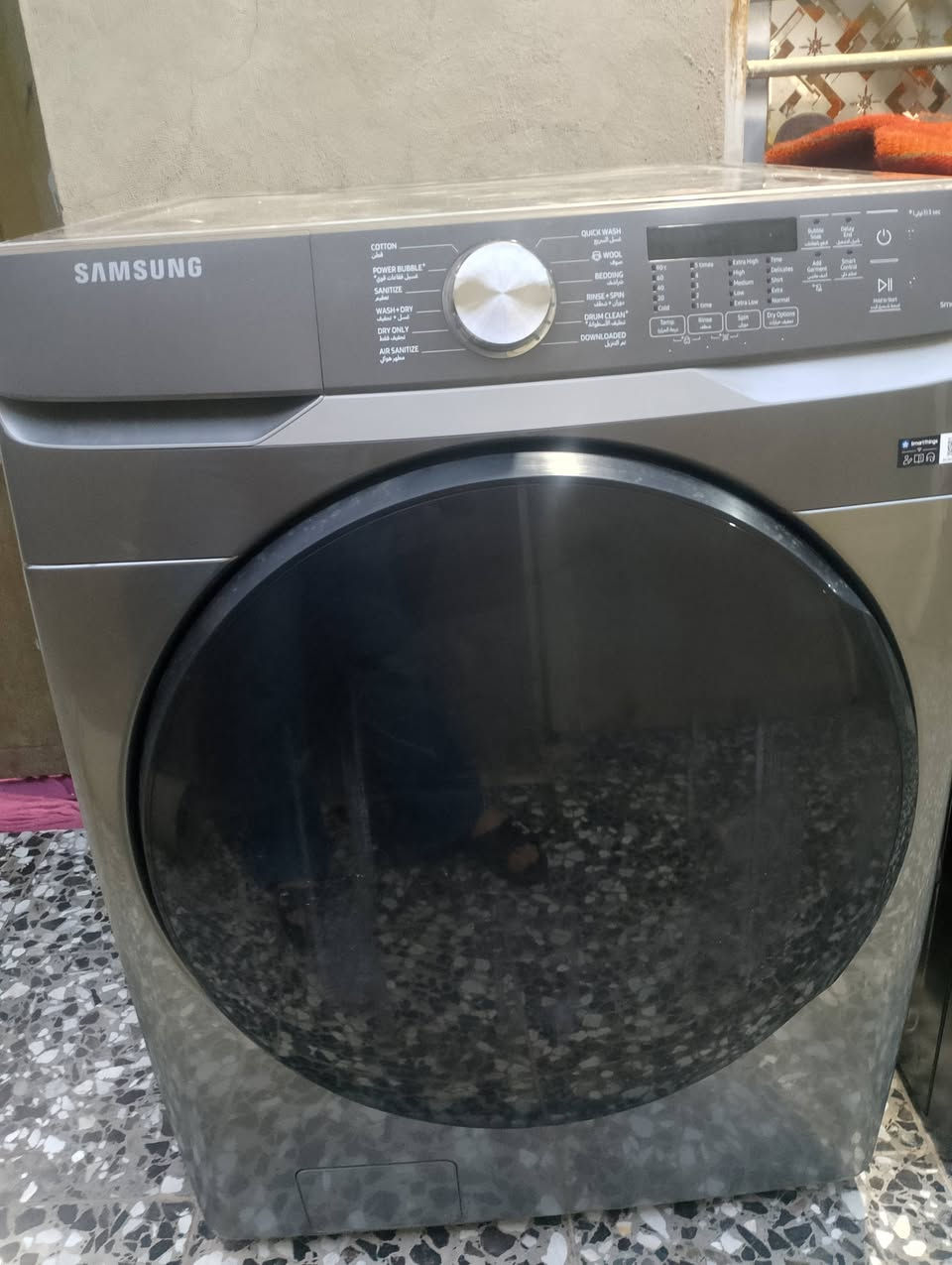 للبيع غسالة سامسونج Samsung AI 20kg أحدث موديل - بحكم الجديدة تماماً 
مستخدمة ساعة واحدة فقط للتجربة (بكامل ملحقاتها ولصقات المصنع).
السعة: غسيل ضخم 20 كيلو / تجفيف حراري 100% سعة 10 كيلو.تعمل بتقنية الذكاء الاصطناعي (AI Control) والفقاعات (EcoBubble).
مزودة بخاصية التعقيم بالبخار (Sanitize) والتعقيم بالهواء (Air Wash). السعر 500000


**إذا كنت صاحب هذا الإعلان وتريد حذفه لأي سبب، رجاءا أرسل رسالة إلى الدعم الفني**