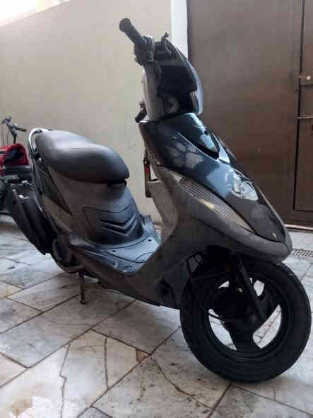 كـفالة عامــة للبيع
ما صارلها هواي من طالعه معرض وصل موجود ختم واحد سواد وكفرات ومكينه وياها ذيلها املح موجود وصالنصه بلاديه ملحه موجوده السعر خاص ***********
