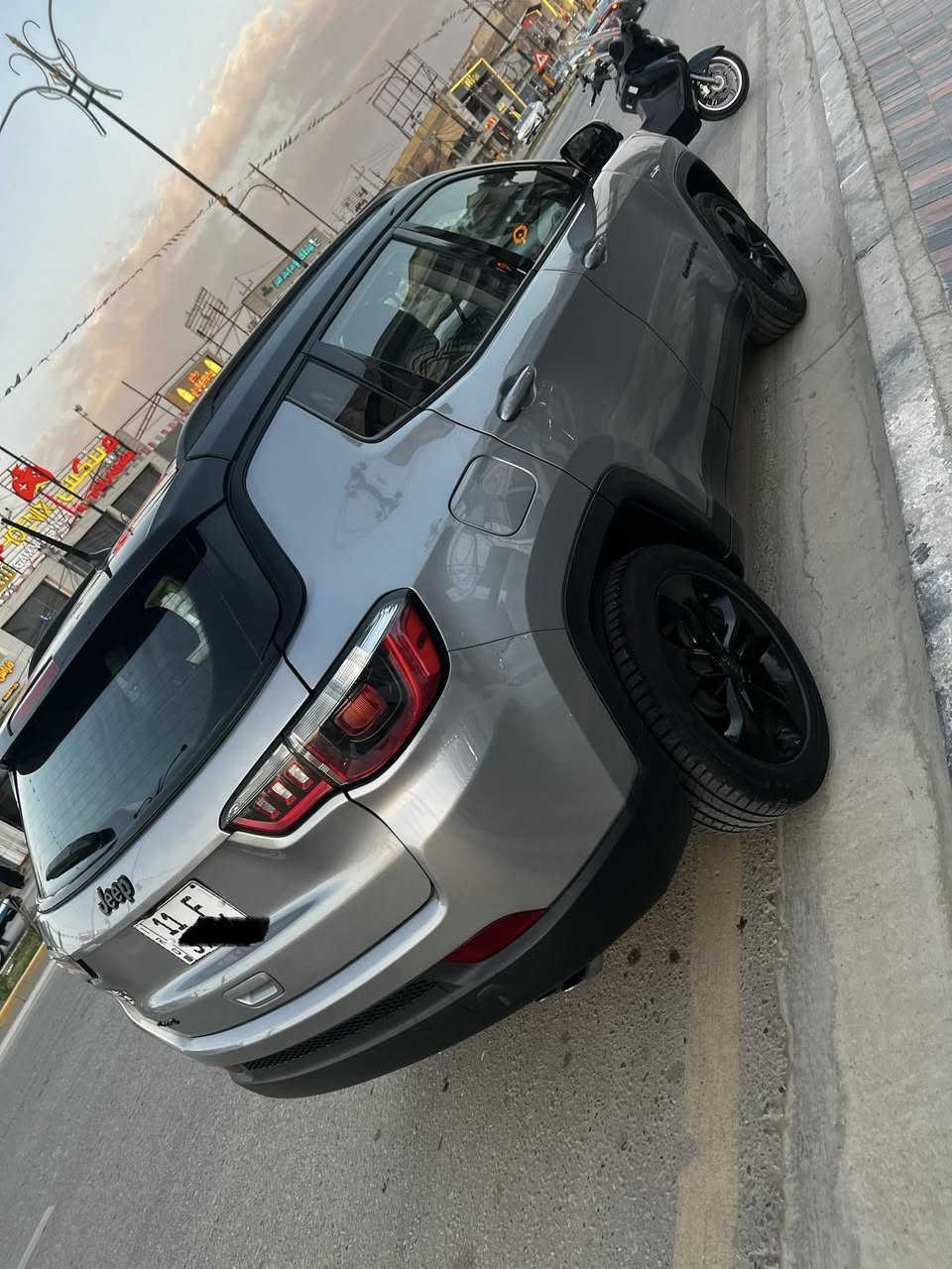 سلام عليكم
جيب كومباس 2018

فئة لاتيود 

توكلر 

سياره جاهزه كير مكينه بحاله جيده 

صورة الحادث مرفقه بالصور 

ماشيه 121 KM

مكان السياره كربلاء 

رقم بغداد سياره حره تحويل ثاني يوم 

السعر 127 بيه مجال قليل
***********
