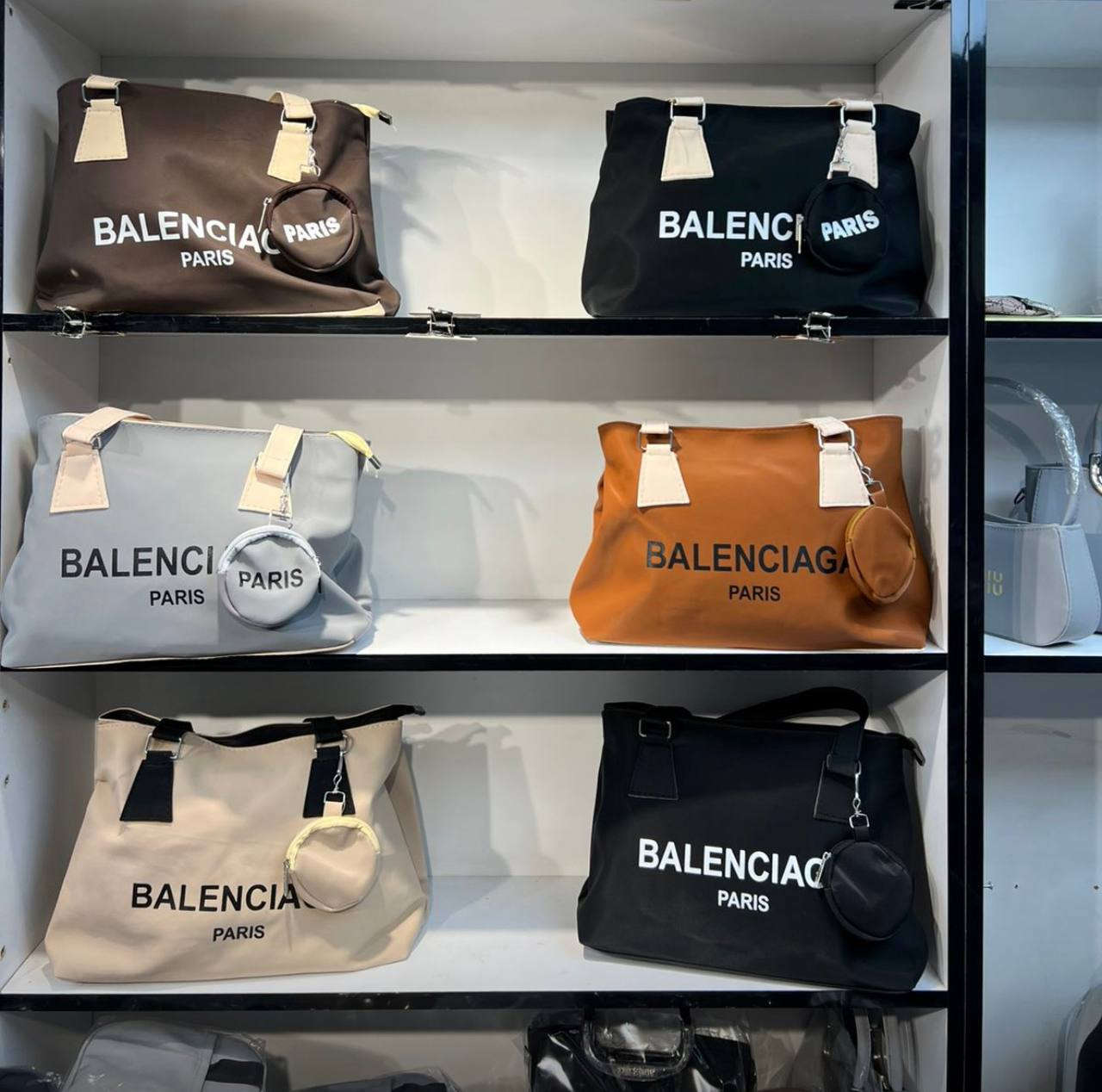 حقائب نسائية كوالتي عالي موديلات تجنن والأسعار مناسبه عروض اليوم تجنن السعر القطعة 5الاف التوصيل الجميع محافظات العراق بس 5الاف التواصل معنا ع واتساب ***********
