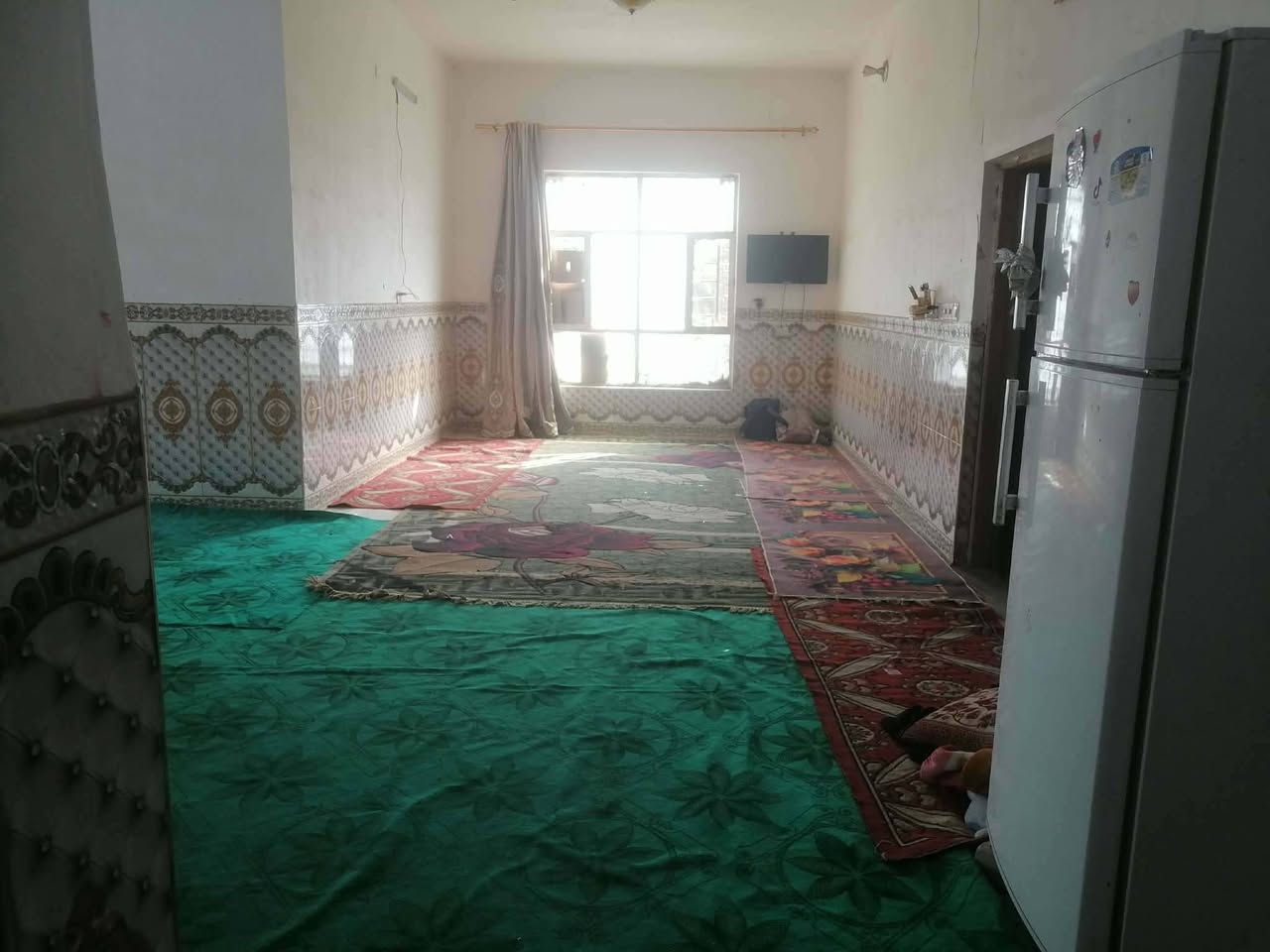 بيت للبيع في ناحيه نفر زراعي جاهز للسكن مساحه البيت 350م بقرب حي الموضفين
سعر البيت 35
***********
