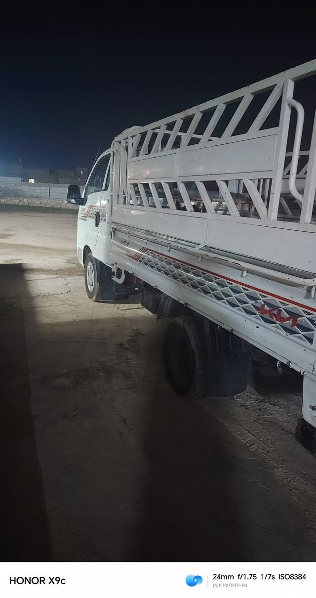 كيه مديل 2010رغم نينوى بأسمي كير ومحرك شرط شاصي بي تصليح مضروب باج العنوان غريه عوينات *********** السعر ٩٠قفل
