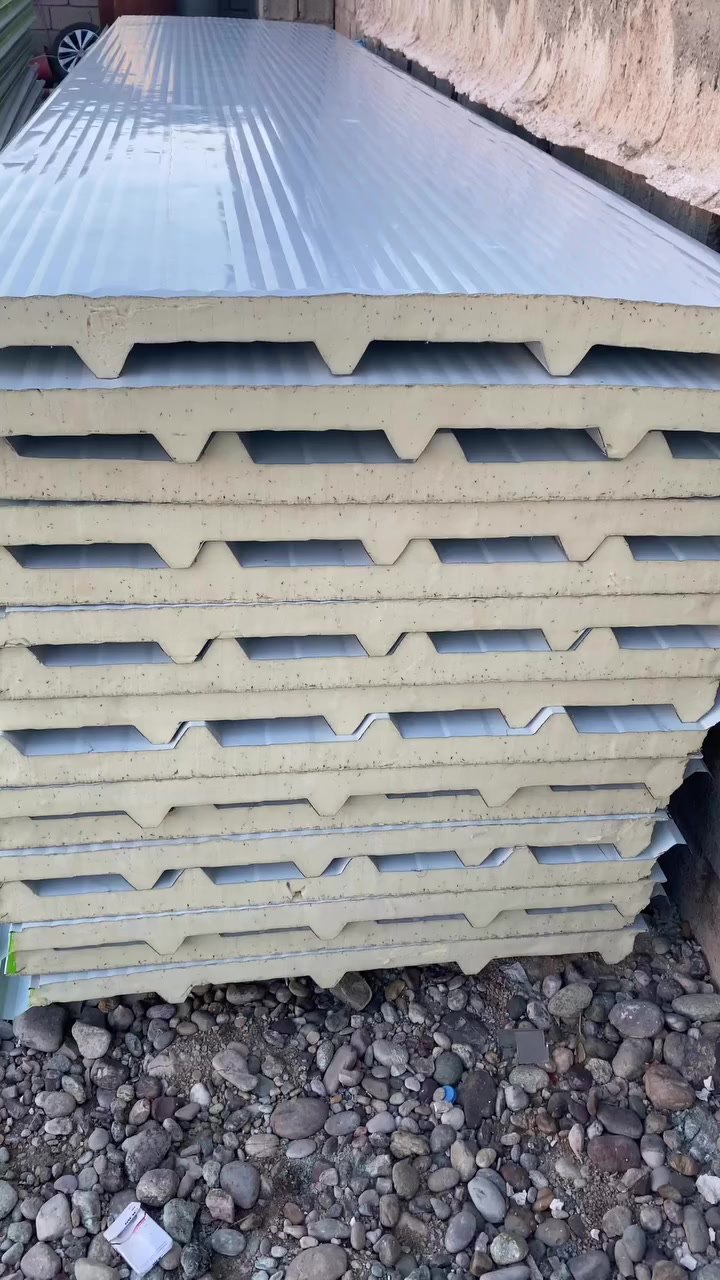 سقفي أو جيداري5سانيم 
اختار القياس من 2متر حتي 18 متر للقطة
ضمان جودة المنتج
جملة ومفرد
علي جودة سندويج بنل في العراق***********
ً
***********📞 واتساب
