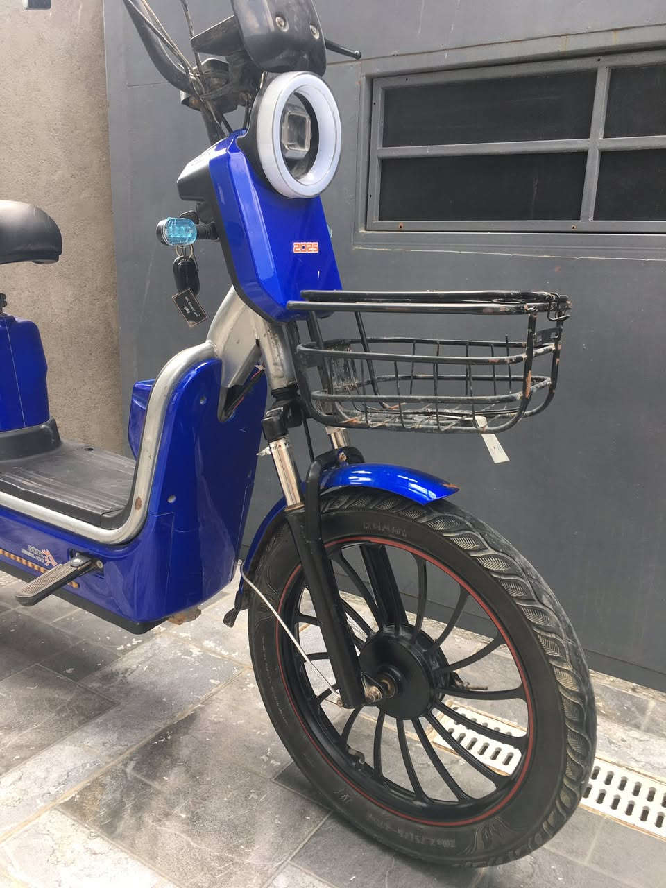 سلام عليكم  السعر 280
دراجة شحن  حجم 20 موديل 25 بطاريات عدد 5 مبدلات جدد ومكفولات. 

دراجة نظيفة  ومرتبة وكاملة مكاني محافظة ديالى/سيف سعد 
سويج بصمة وكارت تشغيل وشاحنة جديدة وياها اي استفسار خاص


**إذا كنت صاحب هذا الإعلان وتريد حذفه لأي سبب، رجاءا أرسل رسالة إلى الدعم الفني**