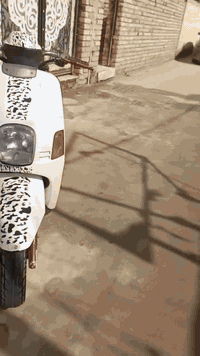 السلام عليكم دراجه بوليس مفتوحه  للبيع اسعر 650
وبيها مجال مزوده من ناحيت الشكل 
استان صفح 
قبق عنبار 
وياله مروحه 
صدر أمامي 
قبق مال بانزين بلاد
 تريد صالنصه بلاد لو FM
  قطره دهن 
چنكال
 يدات بريك
 يدت بانزين
كاسحه
مكان ناصريه سوق الشيوخ *********** وبي واتساب
