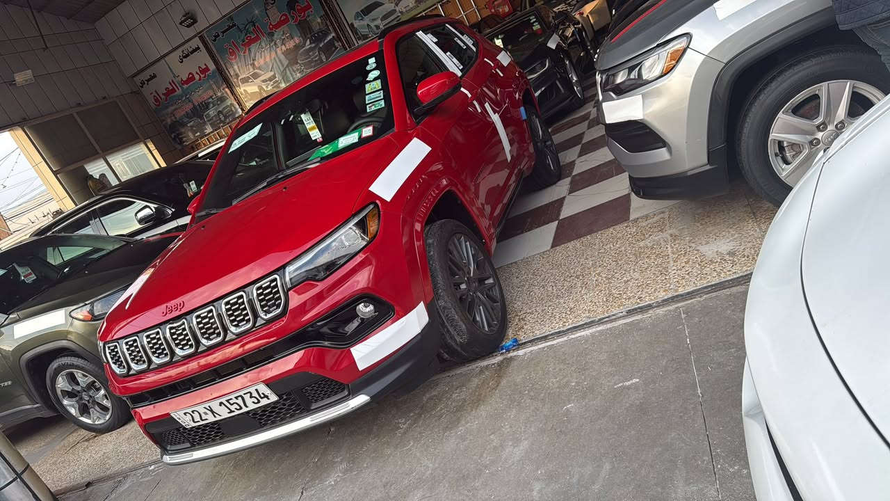 سلام عليكم جيب كومباس موديل 2023 فول مواصفات للاخير شنو البالك بيها  السعر 172    ***********
