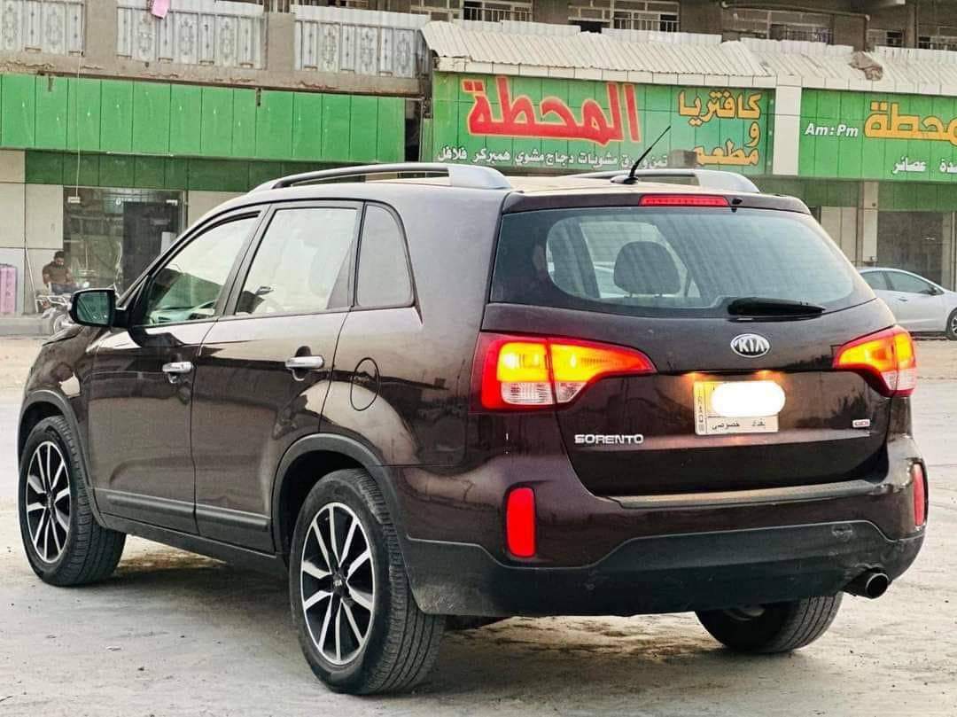 سورنتو 14 قطعتين صبغ بدون دواخل مكينه 6 رقم بغداد جديد بسمي السعر 150 بيه مجال مكاني بابل مسيب ***********
