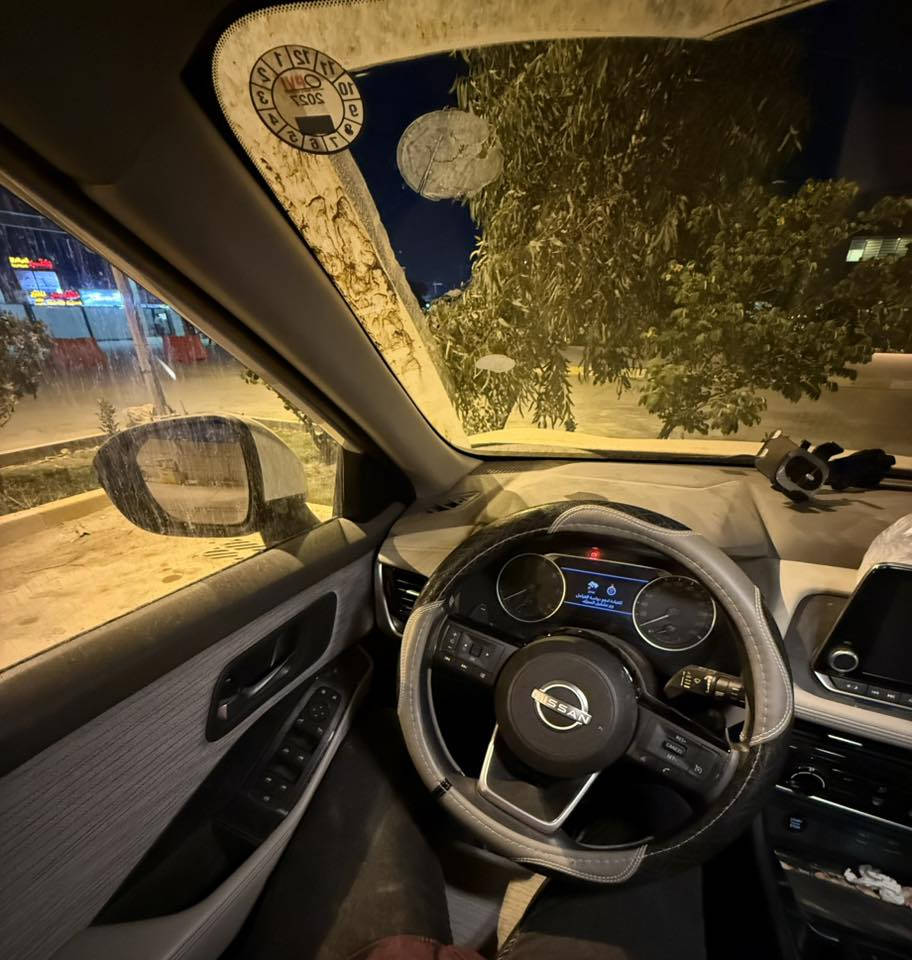 *نيسان اكستريل 2025 للبيع
*نظيفة جدا اخت الزيرو
 ماخذها قبل ست اشهر من وكالة السور 
فئة ستاندرد ٥ راكب دواخل قماش لونين رصاصي واسود 
على ايدي من اخذتها لحد الان تبديل دهن بالوكالة 
ماشية ١٣ الف
ب ٢٢٠ بيها مجال بسيط
للاستفسار التواصل واتساب ***********
