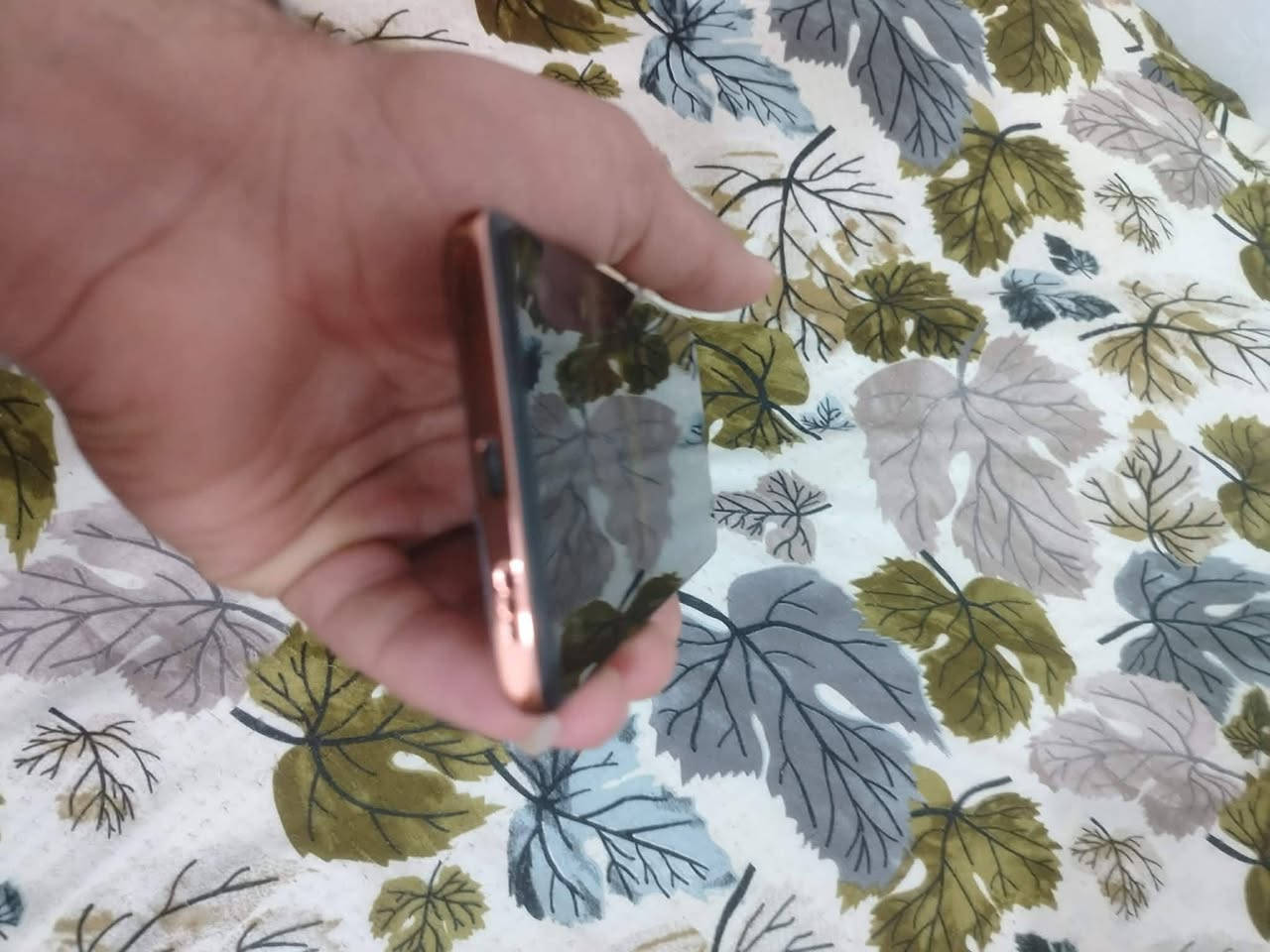 بسبب الوعود الكاذبة قمت باعاده نشر 
موبايل ريدمي نوت 10برو ذاكره 128عشوائيه 8 شحن سريع جدا جهاز كل عطل ما بي  سعر75ققل 74مابيع قفل من الخير مكاني كوت مركز المدينه ***********
