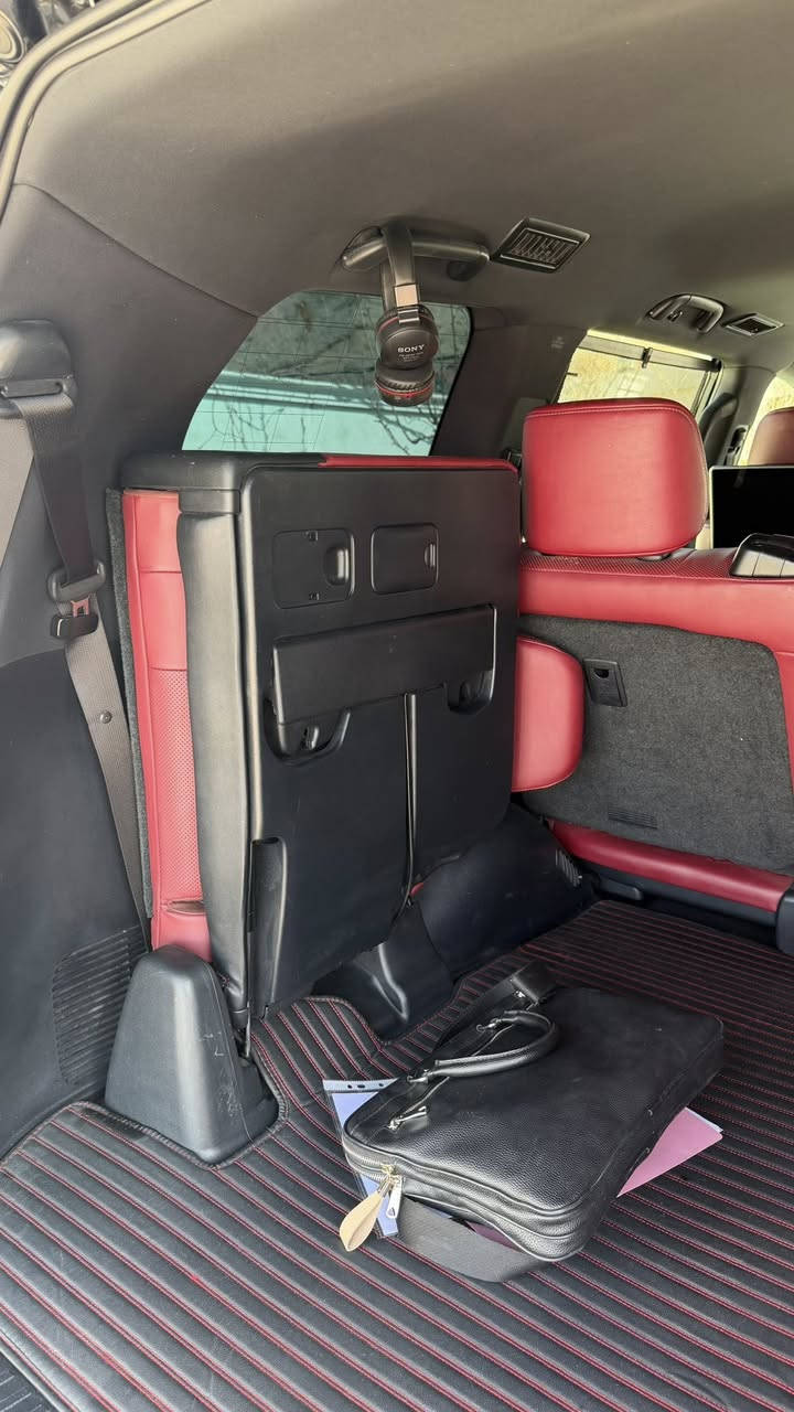 سلام عليكم لكزس ٢٠١٩ بريمي اصلي نص قطعه صبغ  سعر ٧١٥$ بيها مجال
0787 503 68 62
واتس اب
