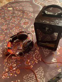 دي جي • سماعات • تشتغل على التلفون