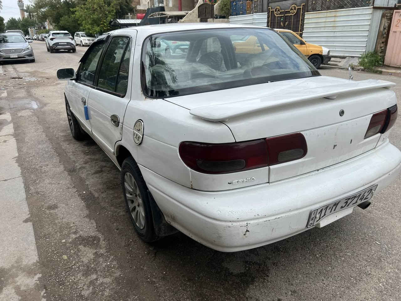 السلام عليكم سيفيا موديل ١٩٩٥ للبيع اوامراوس السياره جاهزه كيرومكينه مكفولات صدر نظيف كهربائيات كلها شغاله مصبوغه حزام للجماليه مكفوله من الضربه كير اوتماتيك السعر ٣٦ وبيها مجال مكان بغداد الحريه للاتصال ***********
