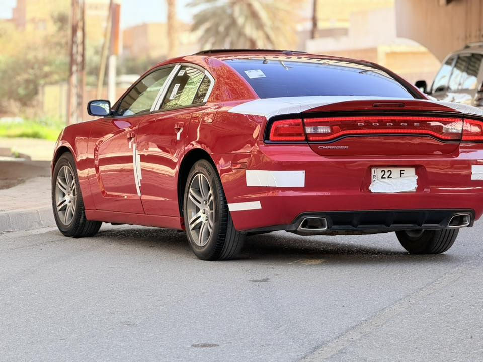 السلام عليكم 
بيع او مراوسه
جارجر لون احمر مميز
موديل 2013 
رقم اربيل 
هزه وسنويه جدد وباسمي السيارة 
السياره كفاله عامه كلين تايتل
                 ꧁مواصفات꧂
كير طياره
1/1
شاشه جبيره
بصمه+تشغيل عن بعد
كاميرا 
كشنات جلد احمر 
كشن كهرباء مساج
كشن تدفائه 
ويل 18 خليجي 
ماشيه100 الف حقيقي
مكينه3600 مامفتوحه
مكينه جديد شادها للسياره
                    ꧁ملاحظه꧂
السياره كلش جديده وع وضع الشركه حتى الحداديه 
شرط مكينه وحداديه وكير واكسل وتبريد 
السياره مابيه اي نقص 
لاداخله استعراضات ولا مشتغله بخط 
مكفوله من التبديل والصبغ والرصعات 
                   ꧁ملاحظه꧂
بيه مكانين تعديل بارد كلش صغار 
مرفق بيها سونار شوف السونار واتصل 
مكان السياره كركوك
للاستفسار الاتصال ع الرقم
***********
