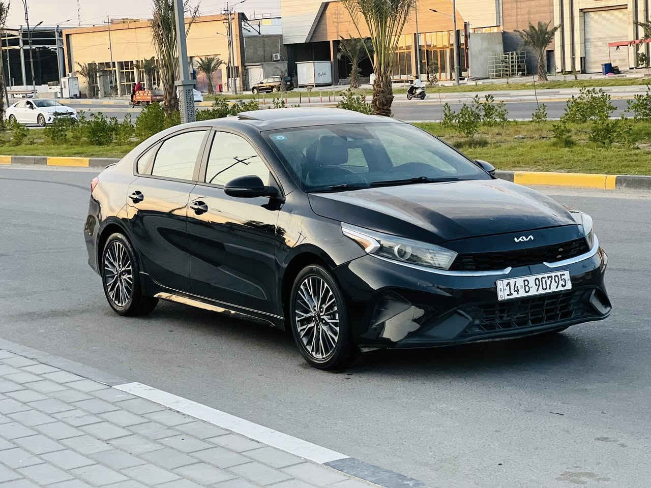 كيه فورتي 24  (جي تي لاين  فول مواصفات ) وارد أمريكي رقم بصره معوّقين وكاله ثاني يوم  سياره جديده كلش دخول جديد 

بيهه جاملغ وباب تبديل  الباقي ليبل واحد وبيهه بارد بلبنيد 
السياره فقط حادث امريكه وحادثهه خفيف  ماشيه 60 الف 

مكينه 2000 دوش مكينه كير حداده تبريد  بحالت الوكاله

(‭0773 860 0987‬ )آسيا فقط وتساب 
( *********** )اثير اتصال 

المكان البصره القبله     السعر  137
