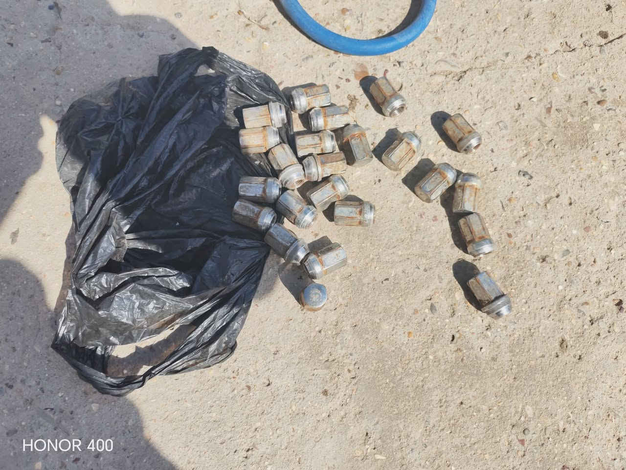 تايرات حجم 22 سعر 3اوراق رقم***********
