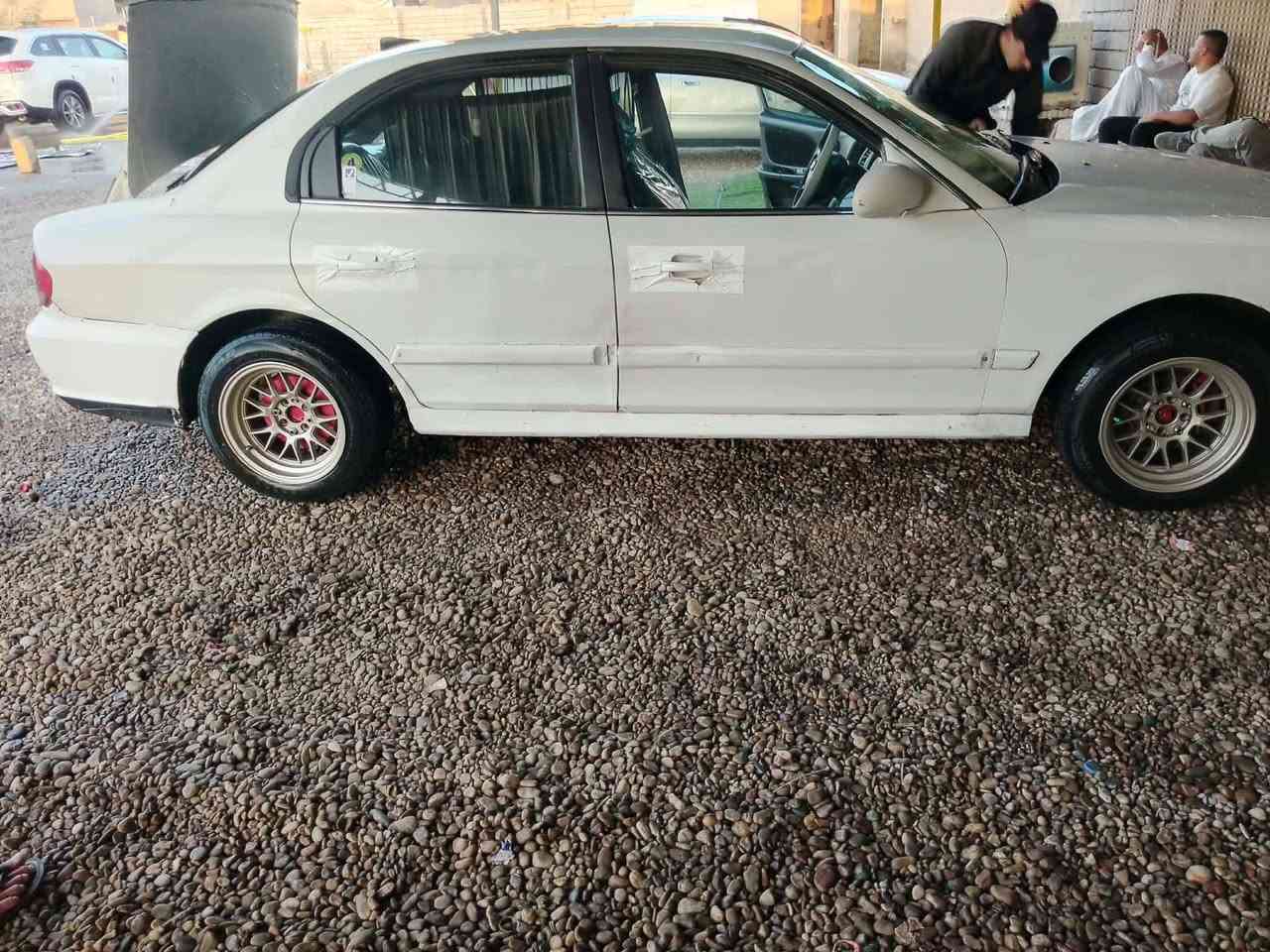 السلام عليكم سوناتا 2003 كير محرك شرط تبريد تدفئه صدر تخم تاير كيجات كله شغالة مرايات كهربائية شغالة لايتات زنون فول نشاط ومابيه شي ميشتغل كله شغالة وجديدة حيل رقم اربيل شرط تحويل سيارة جديدة بمعنى الكلمه وحت الجرس شغالة كامرة خلفية شاشه سستم صوت بيع او مراوس بسيارة اقل وفرق نقد مكان بيجي ***********
