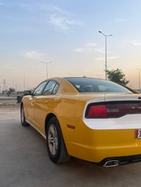 جارجر ١١ رقم بغداد بسمي صبغه جديده سياره جاهزه مابيها نقص محرك مال ١٩ ...
