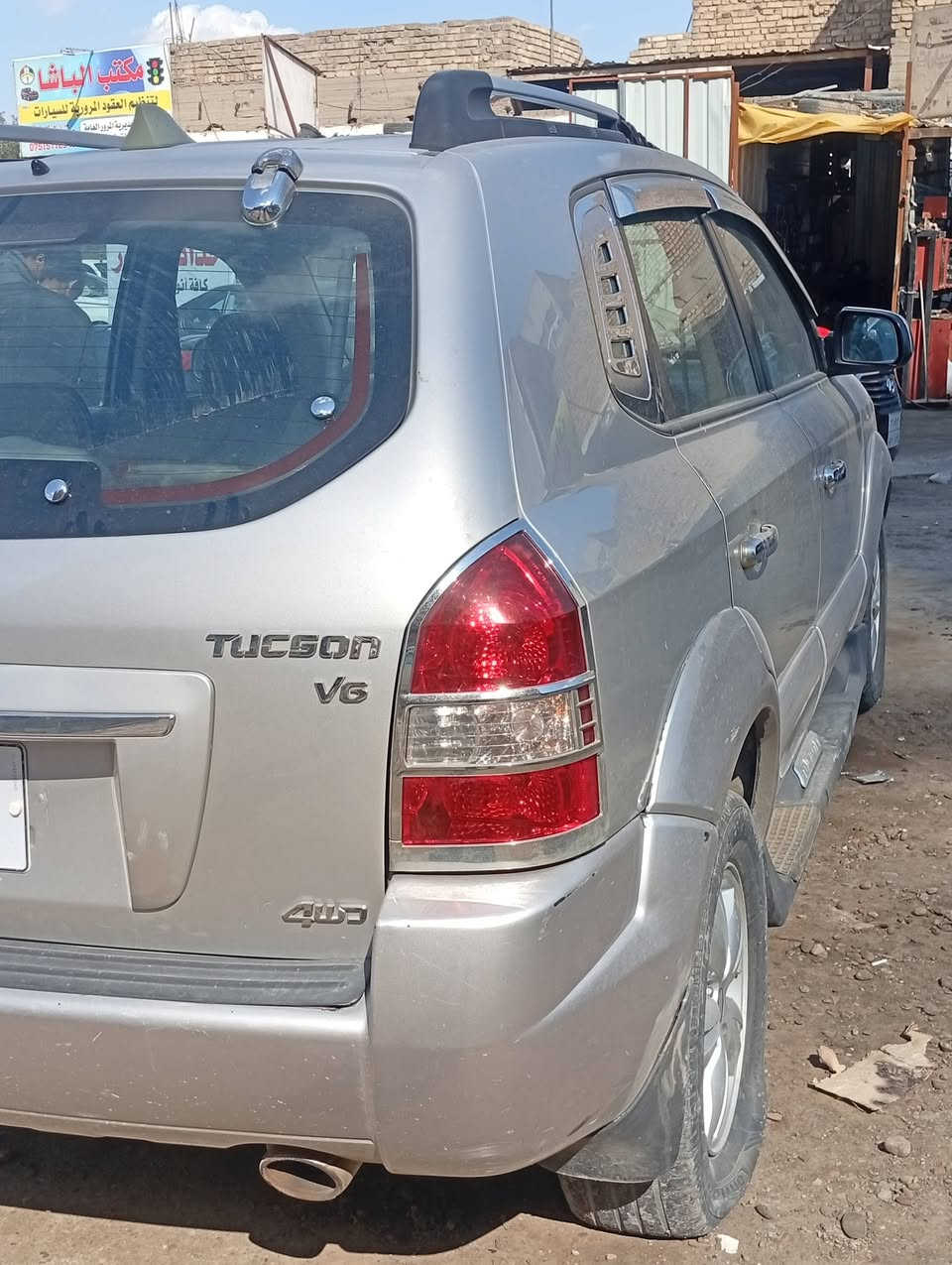 سلام عليكم 

توسان خليجي للبيع ✅

مكفوله من الصبغ قماره بيها جراد بسيط 👍🏻

كير مكفول ✅

محركها كاايم ينقص من سعر السياره ✅

السعرر 105 💵✅ وبيها مجال 

رقم جديد ✅ تحويل مباشر 

📍 مكان السياره الدوره 👍

للاستفسار الاتصال ☎️

*********** وات ساب
***********
