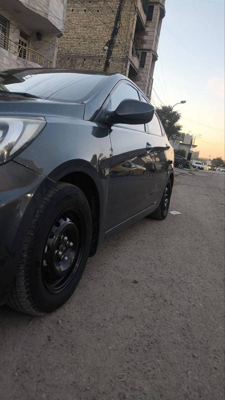 سلام عليكم اكسنت امريكي موديل 2013 للبيع مكانه الاعظميه بيه صبغ فقط دوسه السونار موجود وياهن السعر 90 وبيه مجال ***********
