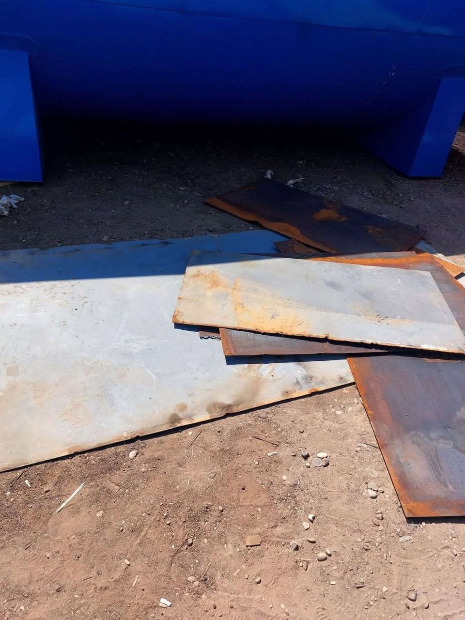 شراء جميع أنواع الحديد المستعمل في بغداد والمحافظات، 
بما في ذلك الحديد الصناعي وحديد الشيلمان وغيرها.  
***********
