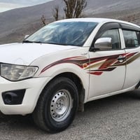 ميتسوبيشي ل200 • بنزين • ٢٠١٠
