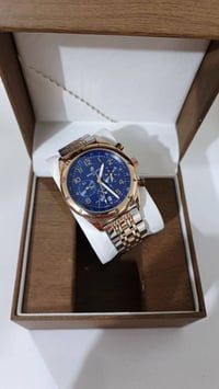 بريتلينغ • مينا أزرق داكن • زفير ضد الخدوش