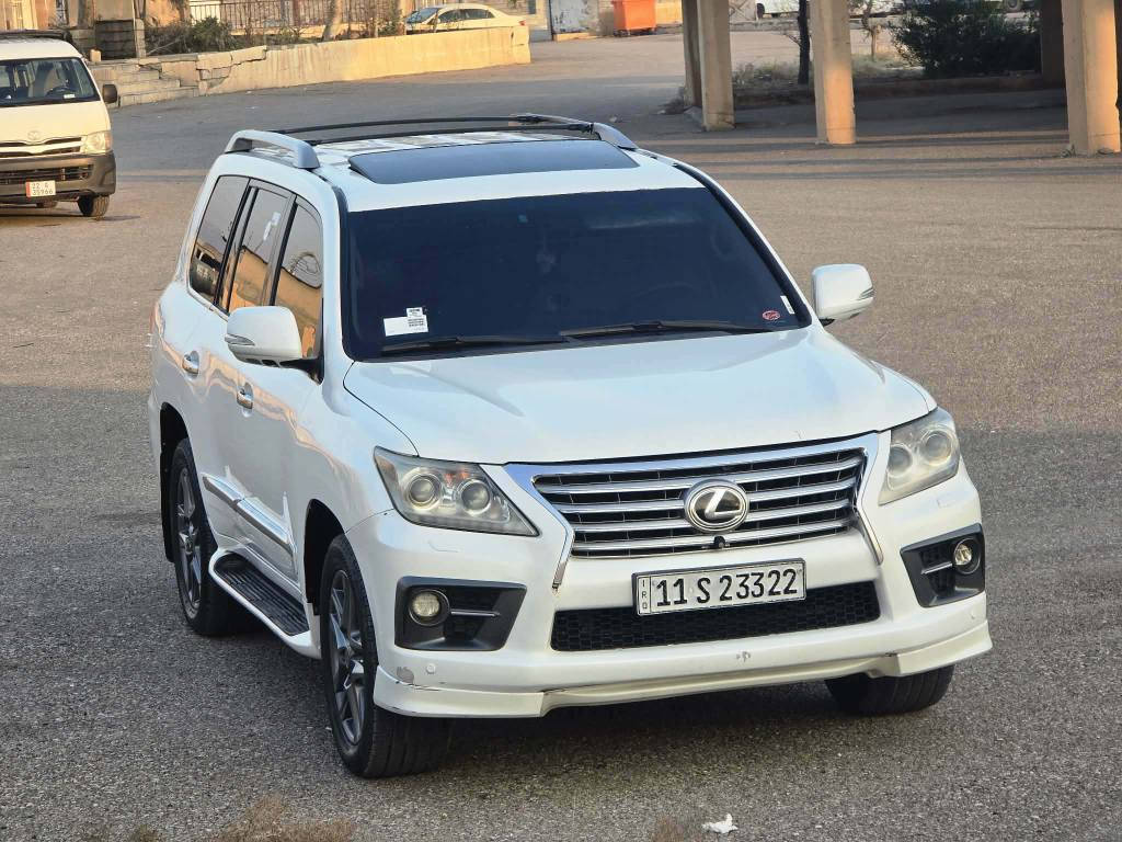 لێگزز 2009 کامل شکلی گۆڕراوە بۆ 2015

گێڕ و مەکینە بەشەرت 

کارەبایی بەشەرت 

وەرگەڕان و لێدران بەشەرت 

موس و بڕاوە بەشەرت

چوپ و دەبڵەکانی بە شەرت هەمووی مەزبووتە و ئیش ئەکات 

حیزام نیە من بە حیزام ئەیفرۆشم

ڕەقەم و سەنەوی بەغدای لەگەڵە بەلام بە شەرت نیە من بە دیاری ئەتدەمێ 

شوێن کۆیە 

*********** رانية, السليمانية
