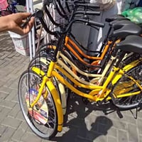 متوفر باسكلات بناتي بجميع الحجام للتواصل 07753588465 باسكلات بحالت الو...