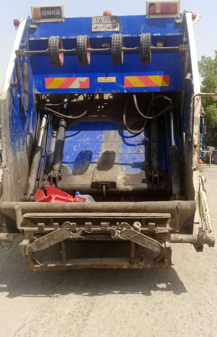 كابسة نفايات البيع فالفو ٢٠٠٩جديد معنة كلمة مكان بغداد الامين السعر ١١٥ وبية مجال ***********
