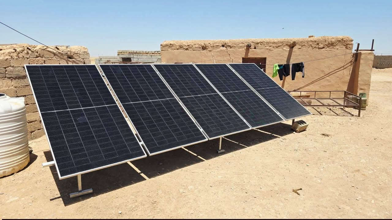 ☀️ تم اليوم بعون الله نصب منظومة طاقة شمسية لبيت أبو تحسين في قرى الشطرة
نسأل الله أن تكون بداية راحة من انقطاع الكهرباء وتوفير دائم للطاقة 🔋⚡
شكرًا لثقتكم بينا 🤍
موقعنا الشطرة -قرب مجمع بيسان و مقابل مركز شرطة الفتاحية 
واتساب ***********
