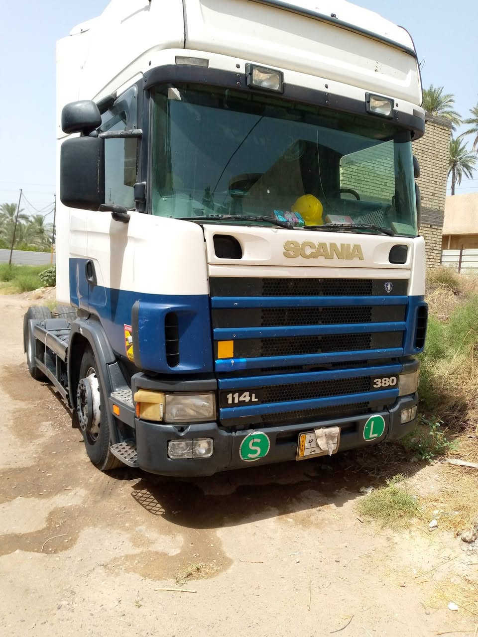 سكانيا موديل 2004 كير كهرباء كلج حرف ط معمله واصله كمرك باسمي بدون عريانه العنوان شاطء التاجي الهاتف *********** ابو مصطفى السعر 105
