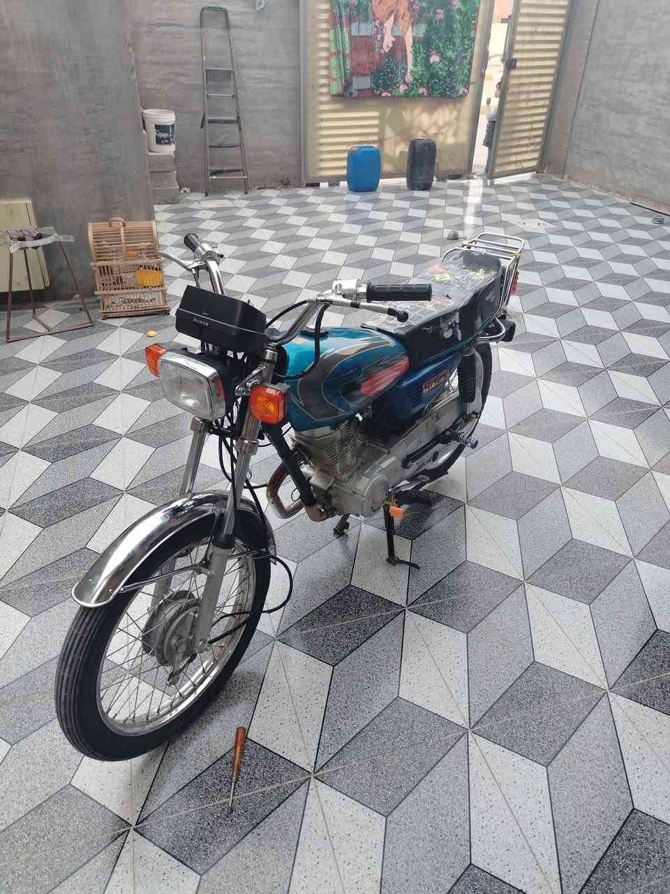 سلام عليكم دراجه نامه موديل 24 مكفوله كفاله عامه وراق كامله كفاله سعر خاص تصال عل رقم *********** ***********
