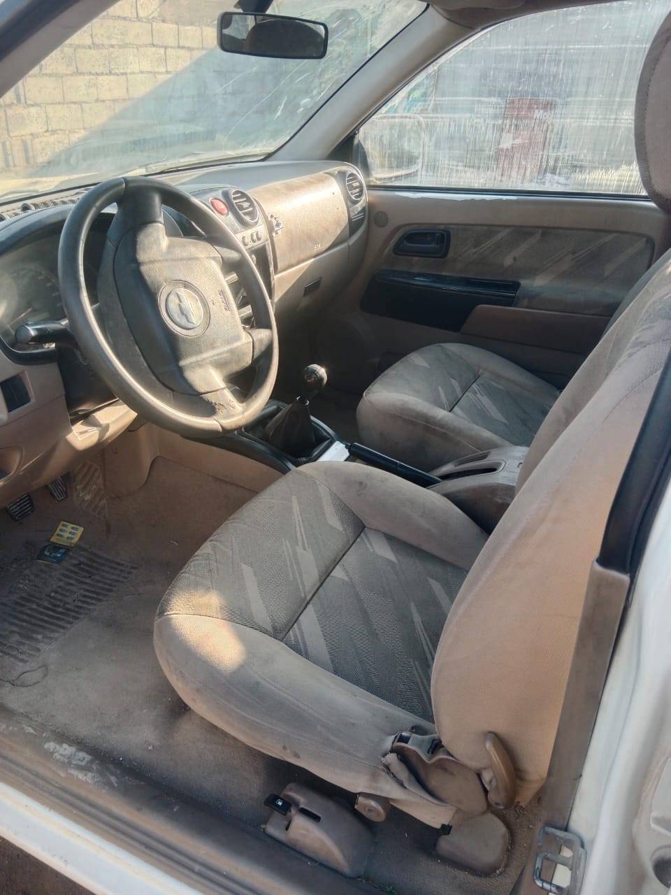 سياره كليرادو امريكي موديل 2010عل محرك جديد كصه كهربائيات كله شغاله سياره جاهزه مكان عامريه الفلوجه مكلف بل النشر تواصل عل هذا الرقم ***********
