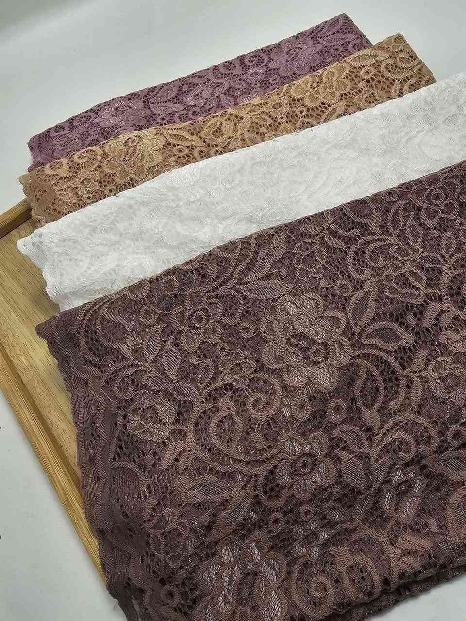 شال ذكاء اصطناعي كيبور اسود+الوان
حجابات الملكة🧕ربطات حجابات شالات جملة فقط
قناة التليكرام https://t.me/+oxs6UGtNE8MyODUy
او زورونا في موقعنا الكائن📍الشورجة-تحت التكية عمارة النعمان(السرداب) ***********
