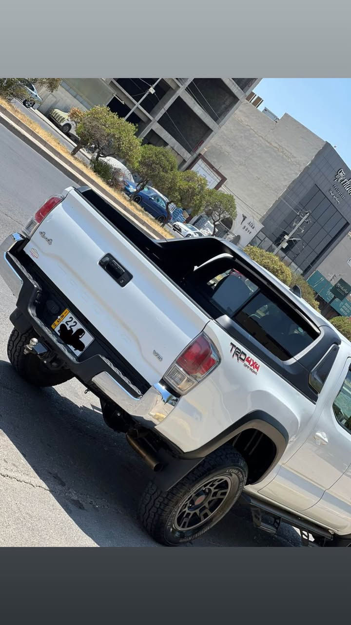 تؤيؤتا تاكؤمه ٢٠٢١ مواسه فات TRD V6
AWD ❤️‍🔥 دەبل ئەکسل 
٣پارجەی سبوخە بی ئیرباگە هەموو بەشەرت 
گیر مەکینە ئەکسل بەشەرت 
رەمەقم و سەنەوی هەمووو نویە 
سیارەکە لە هەمولیرە 
ژمارەی موبایل *********** أربيل, العراق
