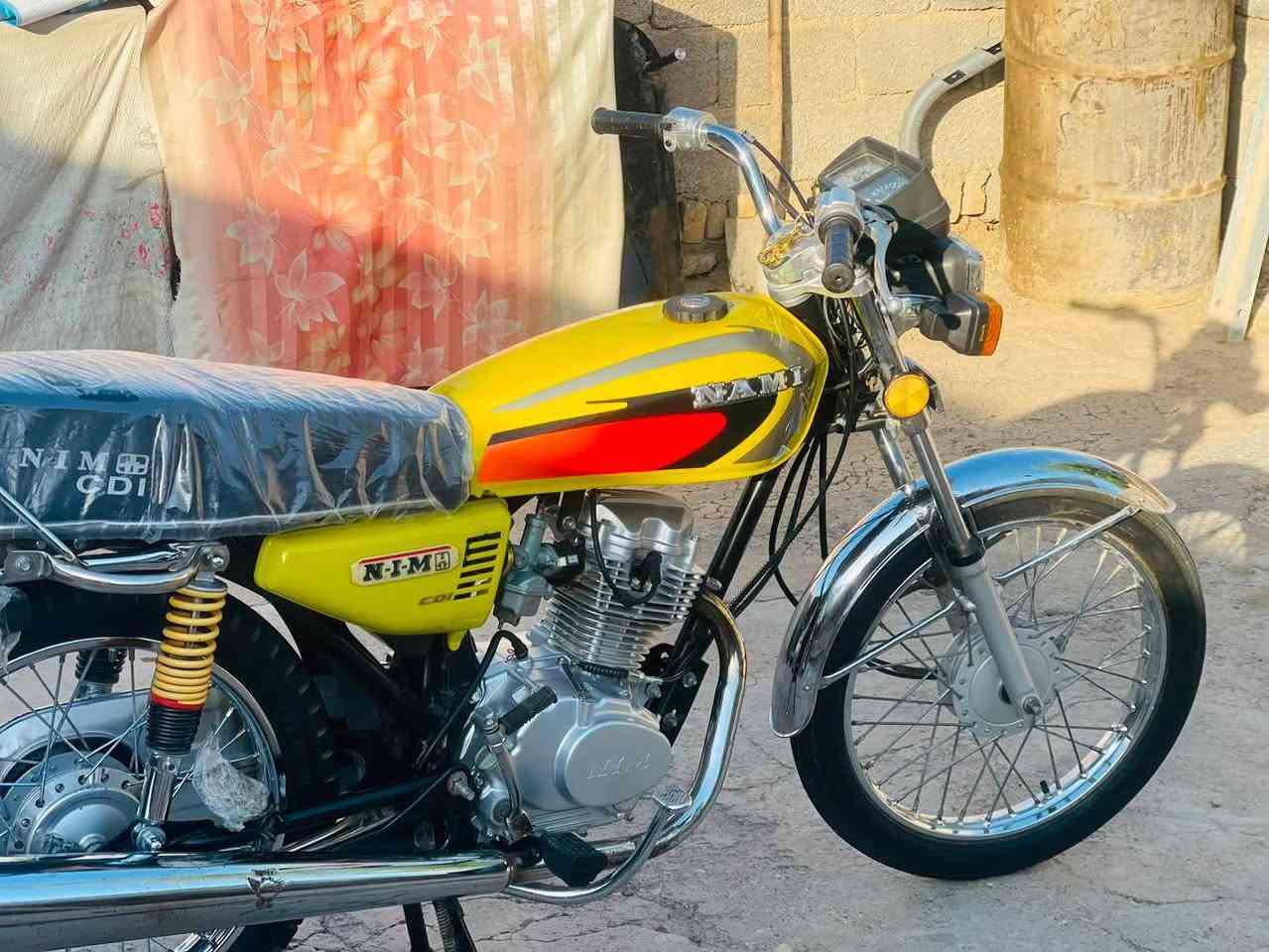 السلام عليكم ٤كير موديل نامه 23 شاصي وبليتة ومحرك مطابق متياز الباب الاول اصلي مو صيني اوراق سكنر سكنر دراجه مضمومه جانت محرك. ب جيس كهربائيات كامله عارضه ب 700 وبيهه مجال بسيط كلش اتصل أو خاص ***********
