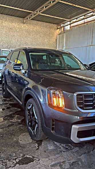 السلام عليكم 
تلورايد 2024 
فول مواصفات 
ميحتاج اذكر مواصفاتها هاي كدامك لسياره 
ماشيه 14 الف 
مقاعد جلد VIP منفصل 
حادثها جدا بسيط موجود بلصوره  
رقم بغداد باسمي 
مكاني بغداد 
السعر 32 الف قابل للتفاوض 
للاتصال ***********
