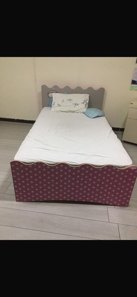 تاقمی نوستنی منداڵان زۆر تازە مارکەی DOĞTAŞ  تورکی 
نرخی ٢٠٠ هەزار 
سیسەمەکەی نەفەر و نیو ییە

***********
