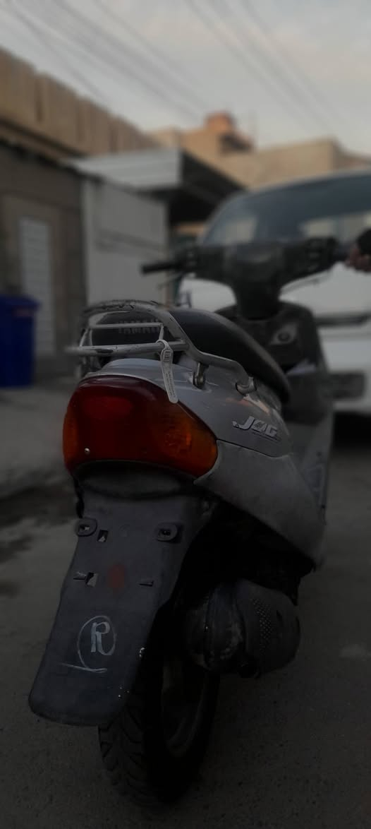 سلام عليكم شباب دراجه للبيع بيجي ٦٠ دراجه فول شلعه مختمه لطول لطول دراجه ما متعوبه الدراجه شغاله نص هندر كهربايات شغاله سلف الباتري ضعيف الله شاهد السعر ٢٠٠ وبيها مجال حك جيه العنوان بغداد المنطقه البياع حي العامل اتصل عل رقم ***********
