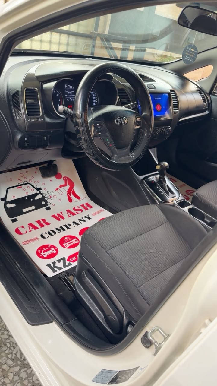 السلام عليكم ..
للبيع سيراتو ٢٠١٧ خليجي نص مواصفات سيارة جداً نظيفة 
بدون اي نقص شرط الفحص رقم اربيل سنوية وهزة جديدة
المواصفات :-
١- شاشة كبيرة 
٢- كامرة 
٣- فول تحكم ستيرن 
٤- ماشية ٩٧ الف كيلو 
٥- محرك ١٦٠٠ دوش 
وباقي المواصفات المعروفة 
ملاحظة
 ( صبغ هلال جاملغ خلفي + باب السايق فقط كلير اثر شخوط )
عنواني بغداد حي الجامعة 
السعر ١٢٧ ورقة 
***********
