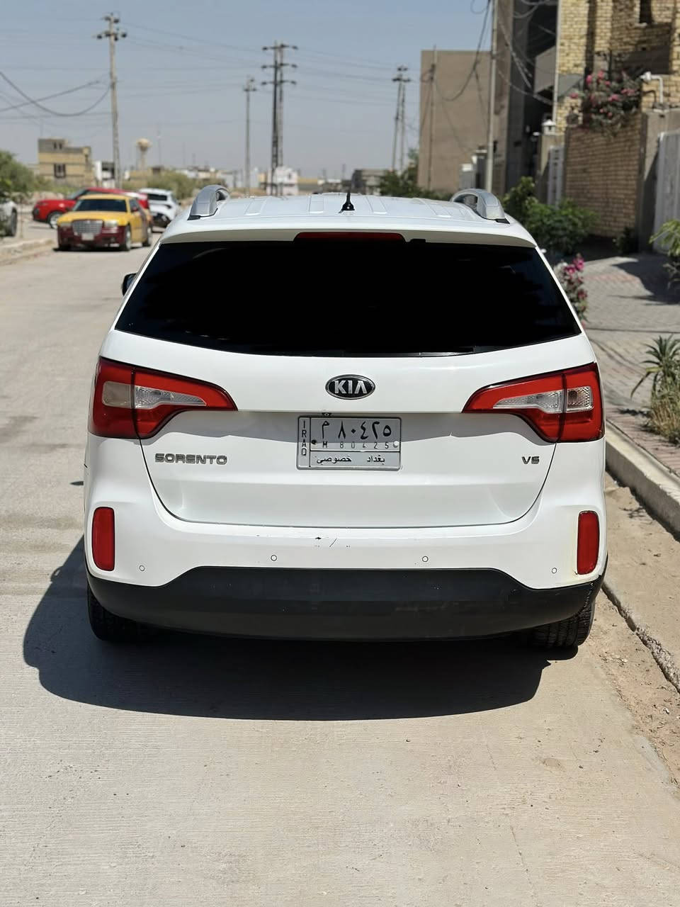 سورنتو 2015 خليجي محرك 6V  راكب7 فول مواصفات عدا الفتحة رقم بغداد تحويل شوكت ما تريد بيها صبغ قطعتين فقط السيارة جاهزة من كلشي وجداًً نظيفة مابيها نقص والسعر 145 بيها مجال استفسار ***********
