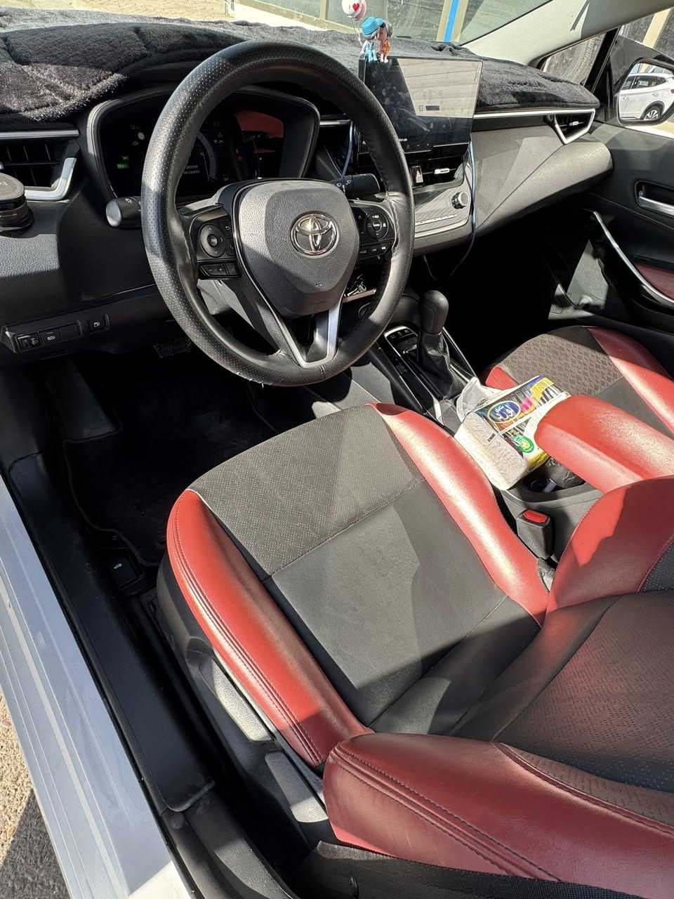 السلام عليكم كورلا موديل 24 شكل الخليجي المرغوب داخل احمر باسمي تحويل ثاني يوم فول السيارة ماشية 23 الف معروفة مواصفاتها بيها بارد بالهلال الخلفي وشوية بالباب بصمة فتحة كشنات جلد احمر وباقي المواصفات للبيع فقط السعر 144 ورقة بيها مجال بسيط حق الجية للاستفسار ‭٠٧٧٠ ٦٩٨ ٦٠٦٤‬ مكاني بغداد غير متواجد عالنت الشراي يتصل
