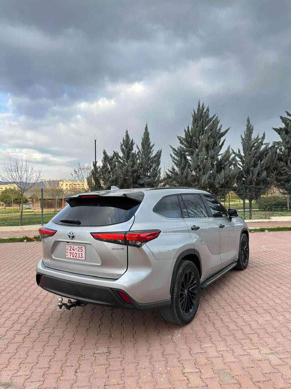 تلفون ***********
تويوتا هايلندر ٢٠٢٣ هايبريد
جاملخ و ربع باب صبوخ بدون دواخل بدون ارباك
مواصفات xle فول فول هايبرد٤سلندر بصمه شغال سلايت ٣ مقعد كشنات جلد و تدفيه وكهربا بريك بصمه شاشه كبير كاميره ويل كروم لايت زينون باب بصمه تحكم استيرن تحديد سرعه سندوق شفت بردات بلادي داخل ابيض فول فول مواصفات
دعامي لل دعامي ب شرط سياره رقم كاتي فحص و هزه جاهز
سعر ٢٨٨ ورقه مجال بسيط اكر, نينوى
