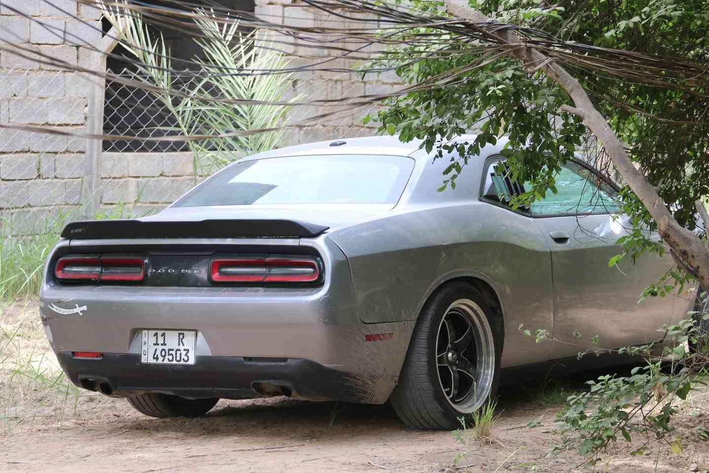 سلام عليكم 
جالنجر SXT 2015 للبيع  بسعر مناسب مستعجل على البيع 
حادث امريكا فقط جاملغ خلفي وهنا بالعراق طخات بسيطة ابيعلك حزام 
السيارة تحتاج ترتيبات بسيطة صدر امامي خلفي كلة جديد محرك وكير حاوية مكفول ويل وتايرات جدد 
السعر 110 وبيها مجال 
مكان السيارة كربلاء وبأسمي ***********
