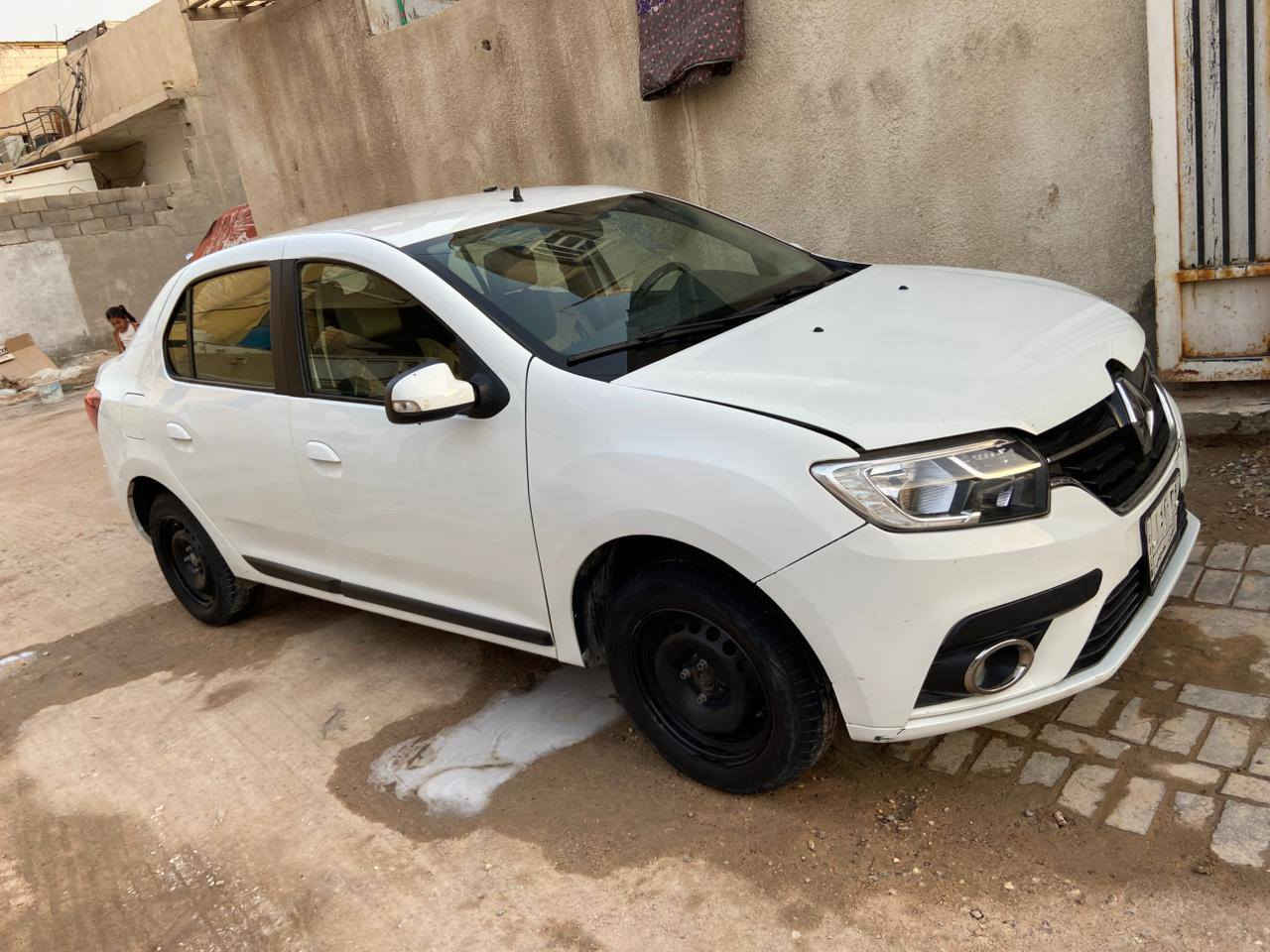 السلام عليكم رينو سمبل للبيع سيارة موديل 2022
سيارة اقصاد استقطاع مباشر رقم بصرة سياره حلوه وجاهزة  من كلشي كير ومحرك تبريد مكفولات 
للاستفسار الاتصال بالرقم ***********
