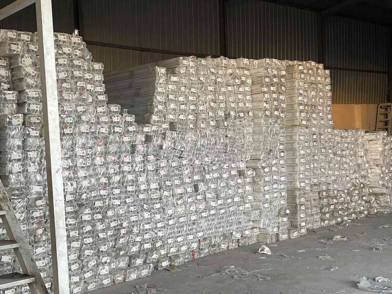 بسم الله الرحمن الرحيم 

تعلن شركة بوابة الذهب الاسود عن تخفيض أسعار السراي إسطنبول الابيض 

***********
