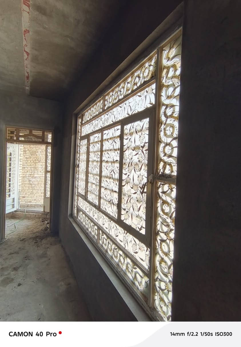 خلفه لباخ متفرغ حاليا عمل درجه اولى جراره سقل جص وبياض نثر كبس لبخ واجهات تشميع جوانب***********
