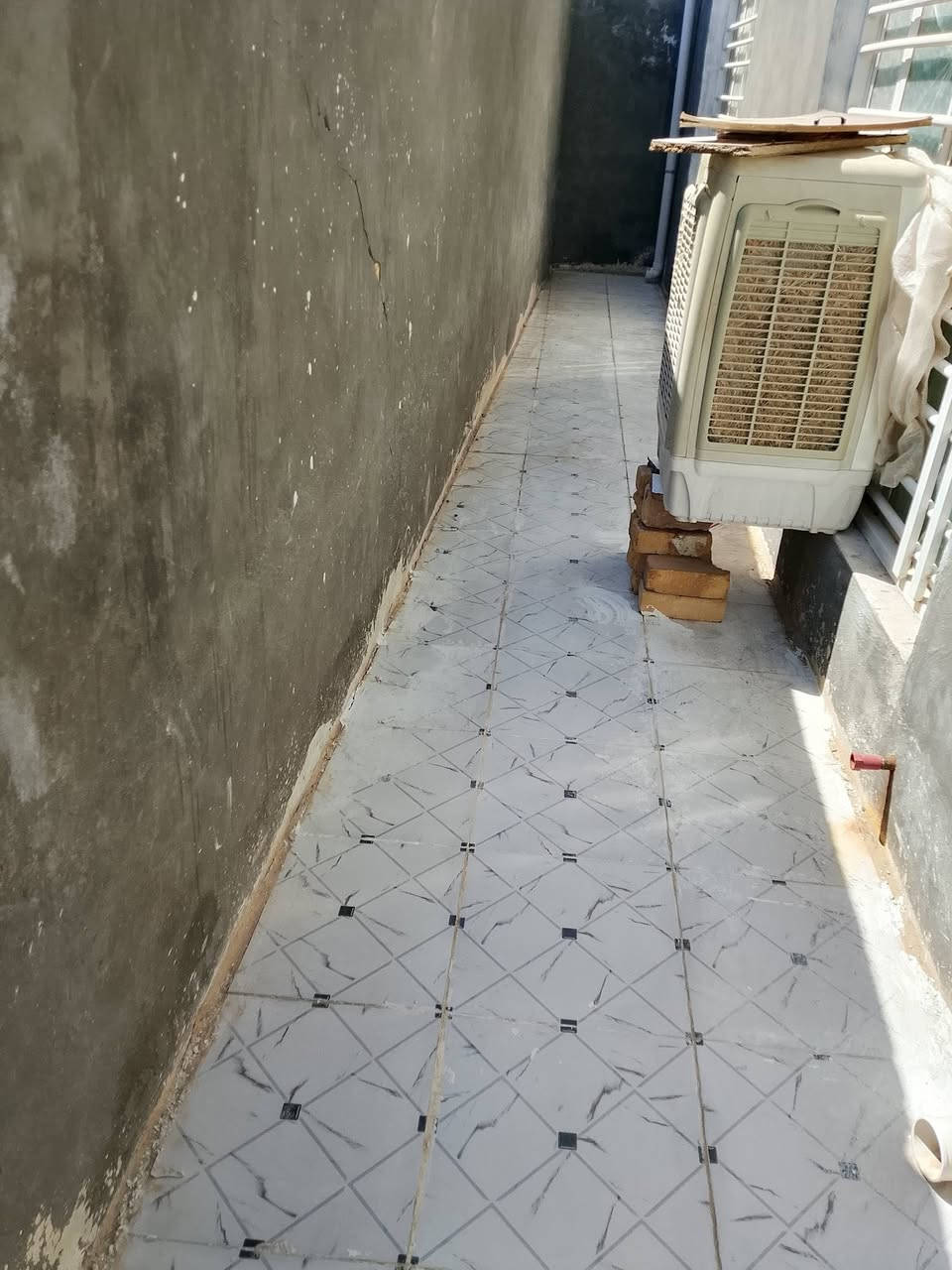 بيت للبيع بمجمع صلاح مقابيل المستشفئ القاسم العام المساحه 200 متر شغل درجه اولئ للااستفسار ***********

