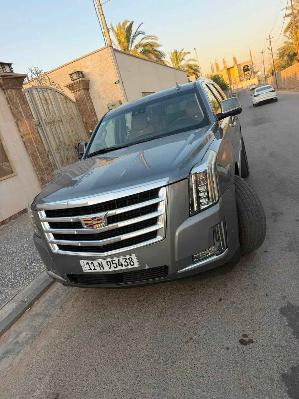 السلام عليكم كديلاك2019 وارد امريكي
للبيع: كاديلاك إسكاليد VIP موديل 2019

* وارد أمريكي.

* محرك 8 سلندر (V8).

* سيارة غنية عن التعريف بالمواصفات والفخامة.

* الحادث موضح بالصور.

* السعر 270 ورقة  قابل للتفاوض.

📍 العنوان: بغداد – زيونة / دورة

📞 للتواصل واتساب: ***********
