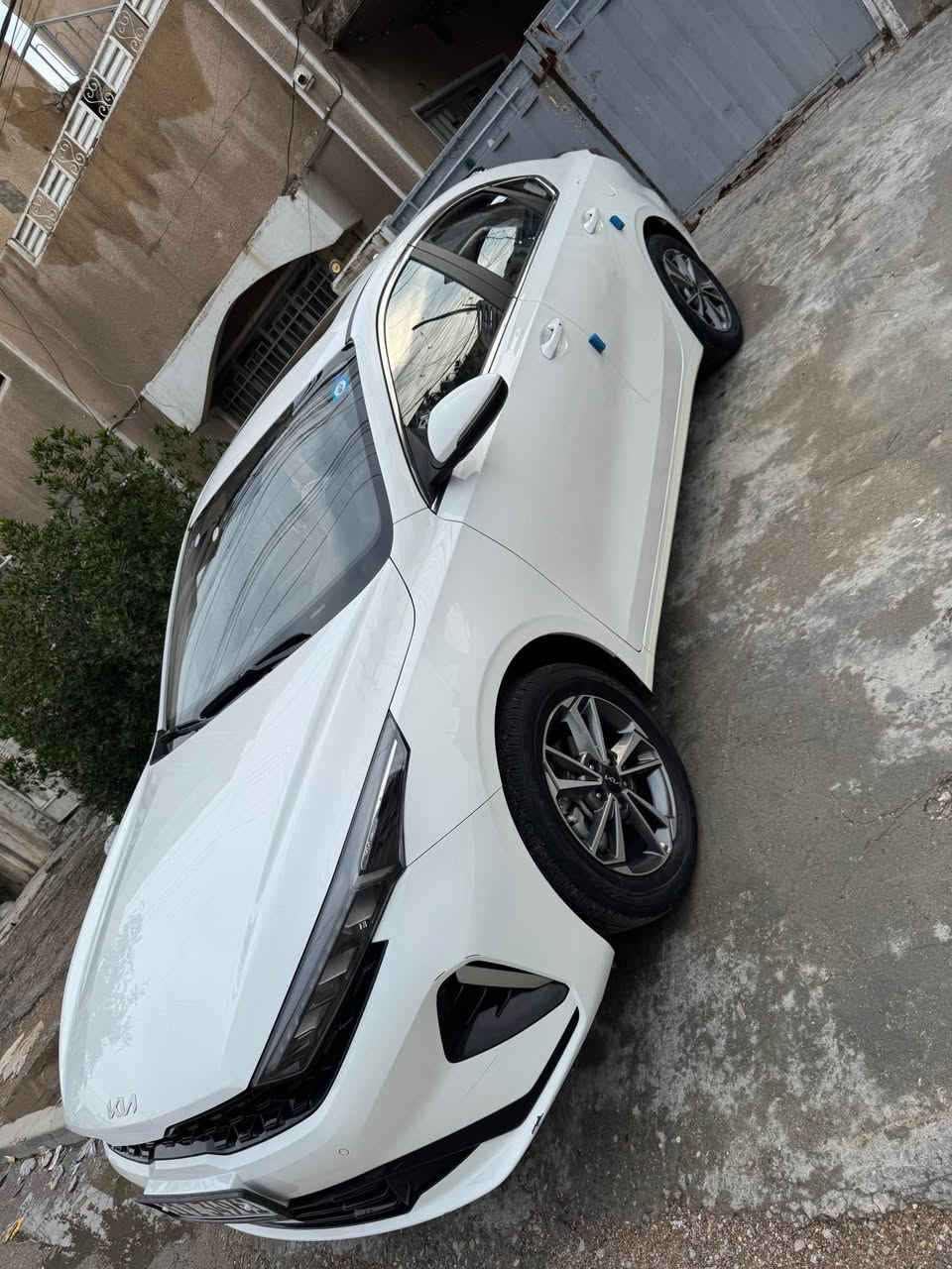 كيا 3

موديل 2024

ماشية 29 

رقم بغداد

فول موصفات

السعر 141 بيه مجال قليل

السيارة : بغداد

‭٠٧٧٦ ٠٩٦ ٦٩٣٦‬ بغداد, العراق
